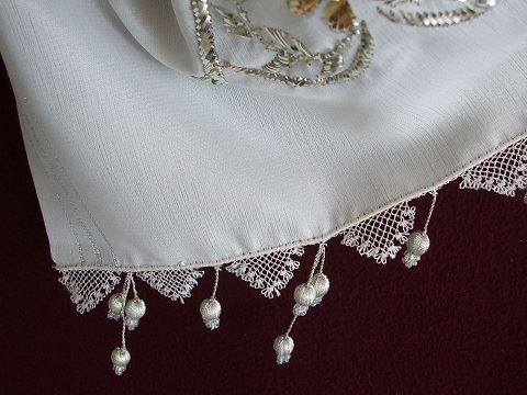 Beyaz Tülbent Kenarına Iğne Oyası Modelleri