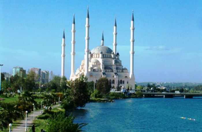 Türkiyenin en büyük camii resmi