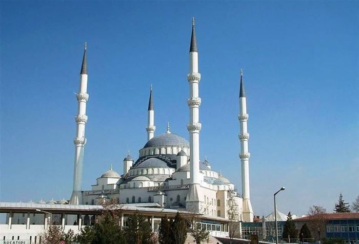 Türkiyenin en büyük camileri hangileridir?