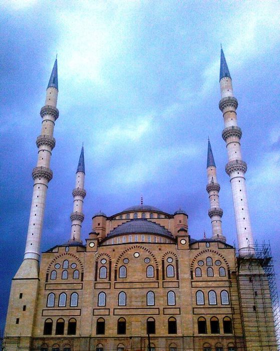 Türkiyenin en büyük camileri hangileridir?