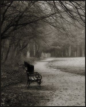 Ağlıyorum (şiiri)