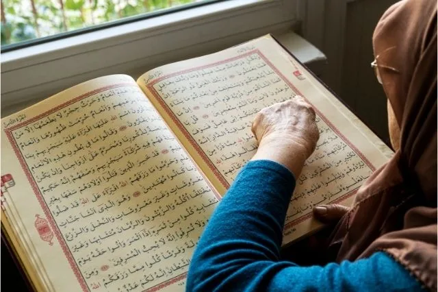 evde kuran okutmak sevap midir